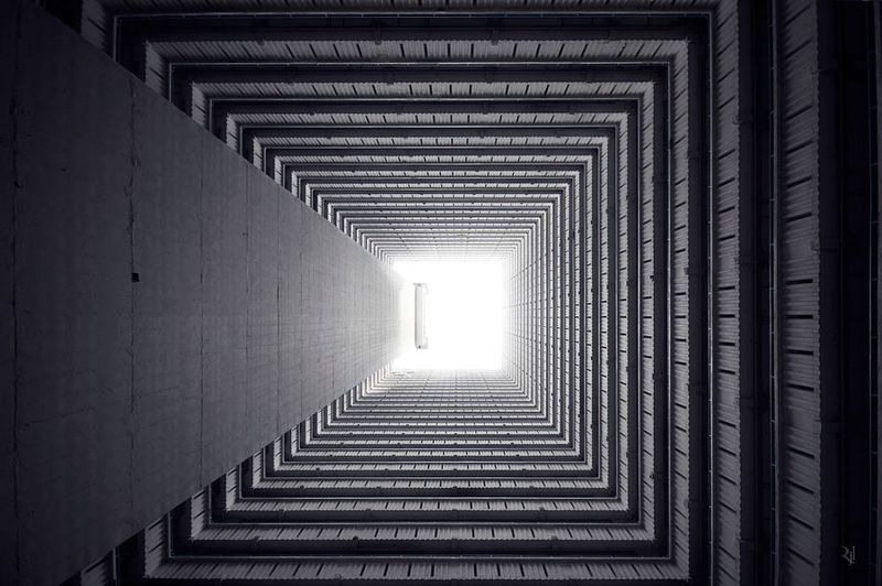 Illustration for article titled Stunning images of the endless buildings and skies of Hong Kong